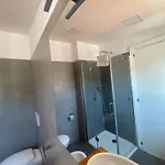 Unique Отель типа 