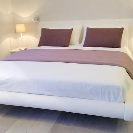 Unique Bed and Breakfast 3*