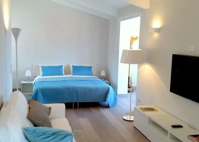 Unique Bed & Breakfast