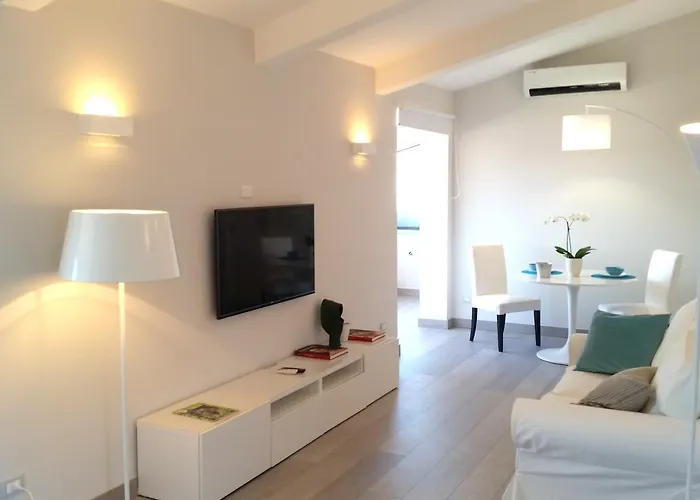 Oda ve Kahvaltı Unique 3*